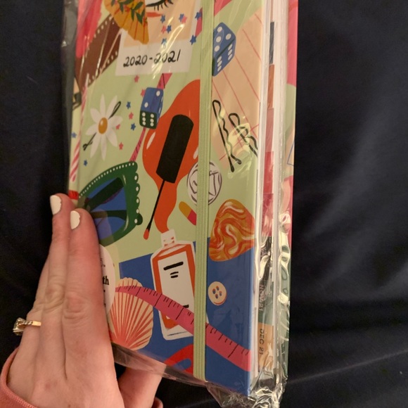 BAN.DO 17-MONTH ACADEMIC PLANNER - NWT - Picture 13 of 16